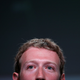 Imagen para el artículo titulado WhatsApp, Instagram y Facebook están caídos, pero ese ni siquiera es el mayor problema de Mark Zuckerberg ahora mismo